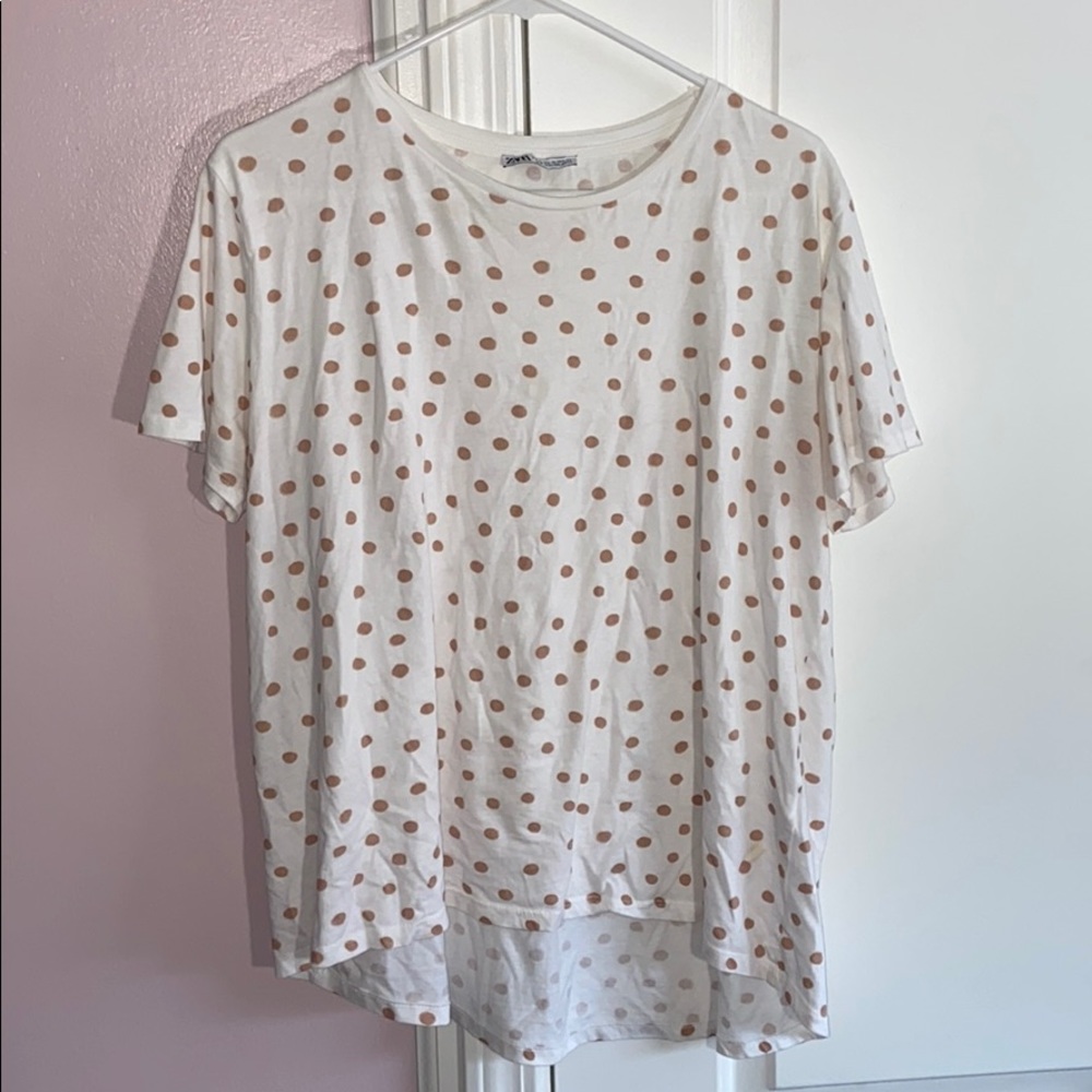 Zara Short Sleeve Casual White Tee shirt with dots